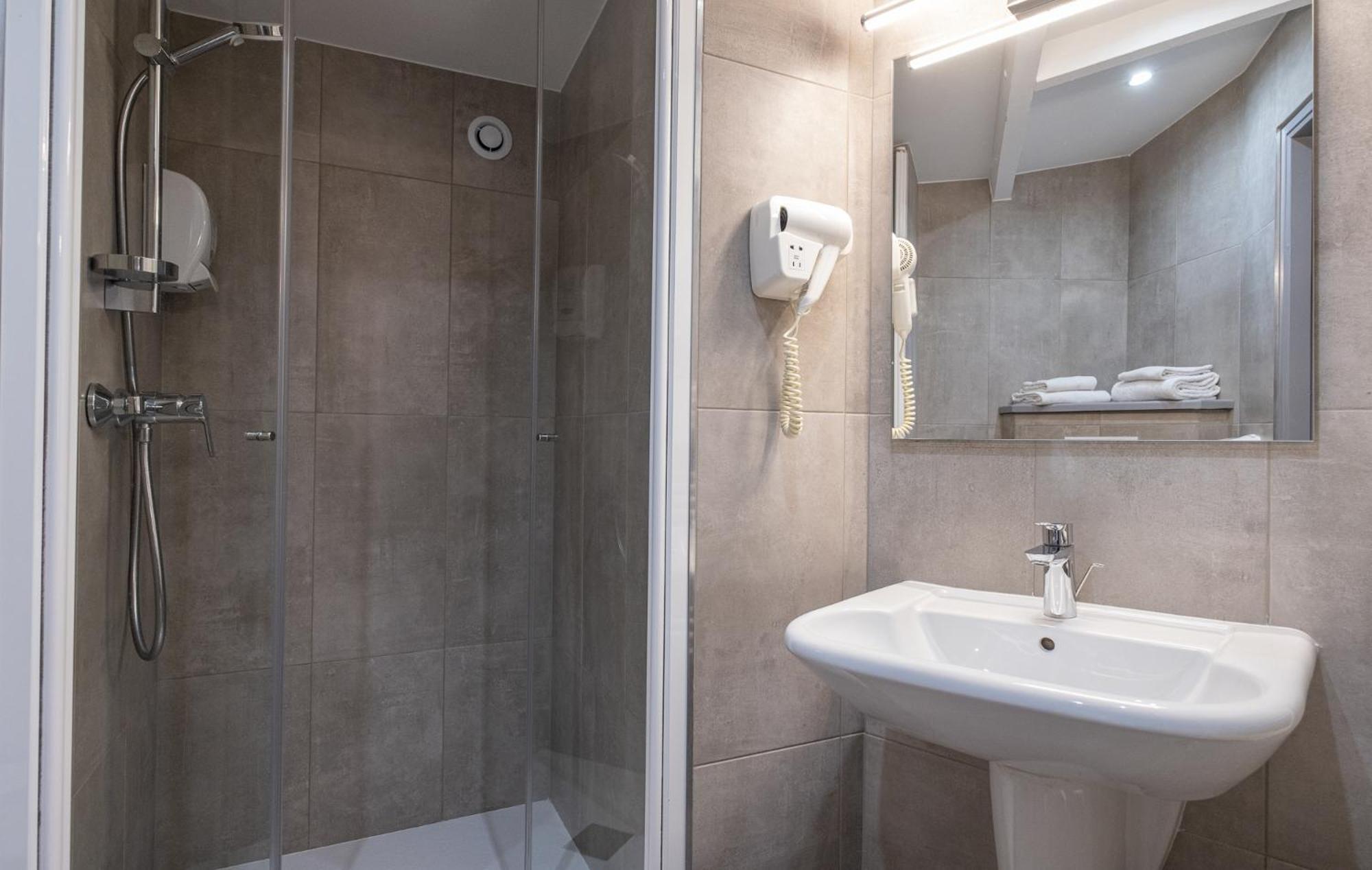 Charme Hotel, Montbeliard Sud Dış mekan fotoğraf