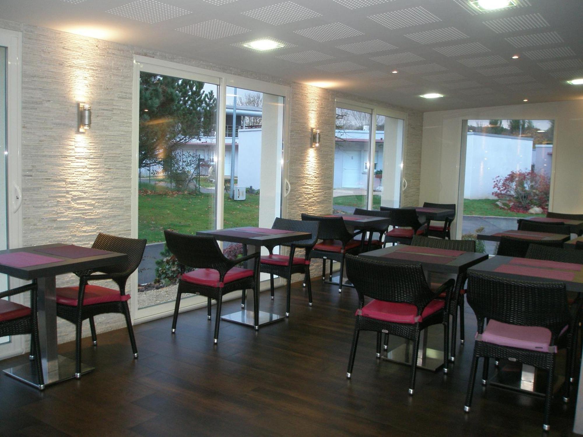 Charme Hotel, Montbeliard Sud Dış mekan fotoğraf